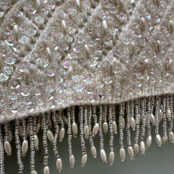 Cyn Les beaded sweater, ivory. Sleeveless. M? - Picture 8 of 11